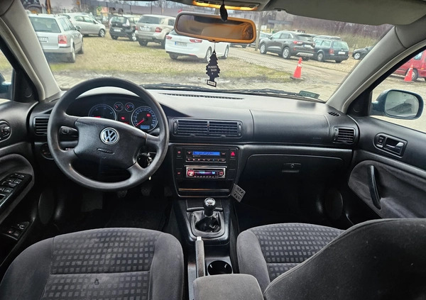 Volkswagen Passat cena 7800 przebieg: 295000, rok produkcji 2001 z Lipsko małe 154